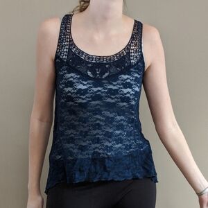 ☘️Wallflower blue lace see-through tank top